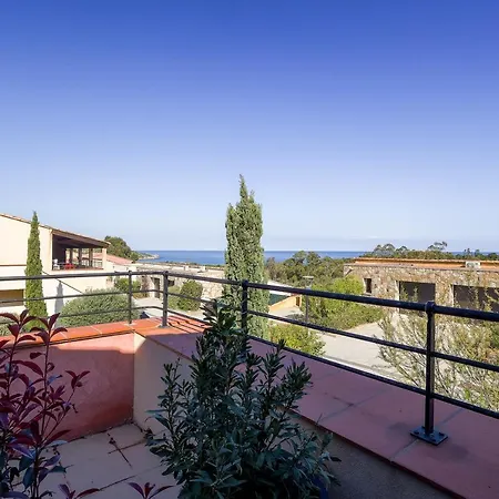 Apartment Maison Mitoyenne Vue Wifi Proche L'ile Rousse Belgodere (Corsica)