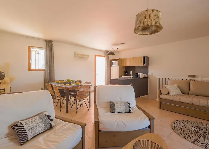 Appartement Maison Mitoyenne Vue Wifi Proche L'ile Rousse